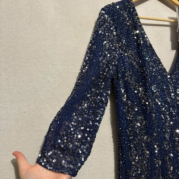 NWT Mac Duggal Three-Quarter Sleeve Embellished Gown - size 12 - Picture 8 of 9